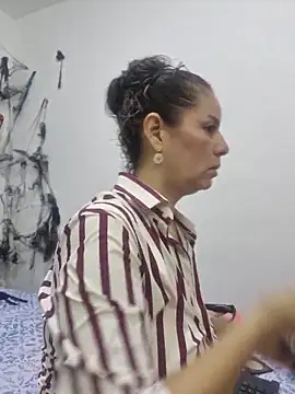 Nina vallon online show from October 2025 10:37:01 AM