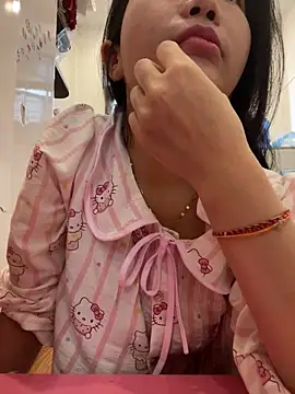 Miumieu online show from December 2025 05:57:01 AM