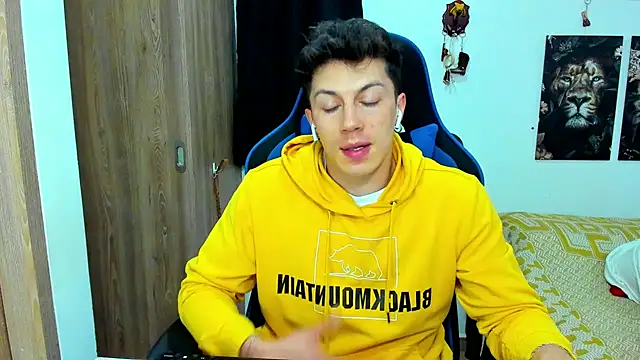 Snapshot of javiersexymann chatting on January 2025 02:04:01 AM javiersexymann online show from January 2025 02:04:01 AM