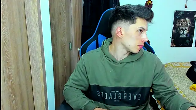 Snapshot of javiersexymann chatting on January 2025 07:57:01 PM javiersexymann online show from January 2025 07:57:01 PM