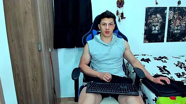 Snapshot of javiersexymann chatting on February 2025 11:55:02 PM javiersexymann online show from February 2025 11:55:02 PM