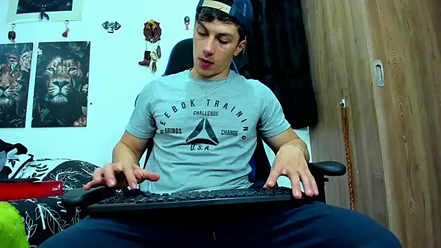 Snapshot of javiersexymann chatting on March 2025 04:02:02 AM javiersexymann online show from March 2025 04:02:02 AM