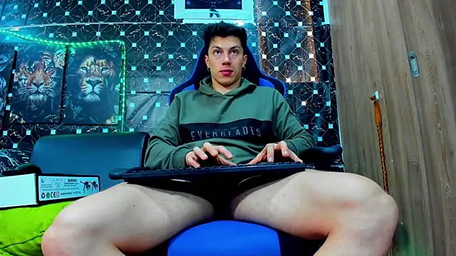 Snapshot of javiersexymann chatting on September 2025 06:51:01 PM javiersexymann online show from September 2025 06:51:01 PM