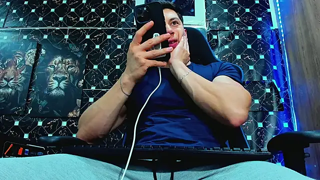 javiersexymann online show from June 2026 05:16:02 AM