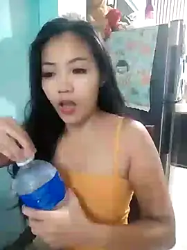 Snapshot of pinay_bellaxx chatting on September 2025 01:29:01 AM pinay bellaxx online show from September 2025 01:29:01 AM