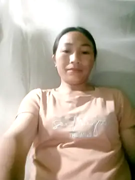 Snapshot of lucybaby00 chatting on April 2026 09:43:02 PM lucybaby00 online show from April 2026 09:43:02 PM
