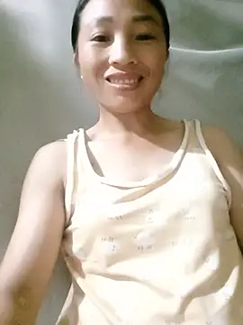 lucybaby00 online show from July 2026 12:40:01 PM