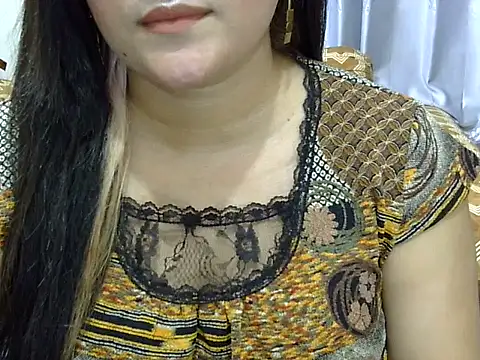 Snapshot of Ridiha_Pari chatting on September 2025 04:18:01 PM Ridiha Pari online show from September 2025 04:18:01 PM