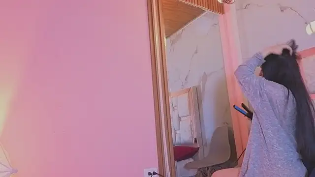 Snapshot of Aria_Bennett1 chatting on November 2025 11:47:02 AM Aria Bennett1 online show from November 2025 11:47:02 AM