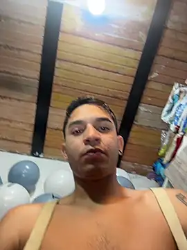 Angel latinboy online show from March 2026 12:34:01 PM