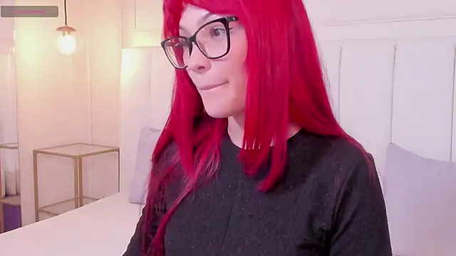 mae lyra online show from February 2026 09:31:02 PM