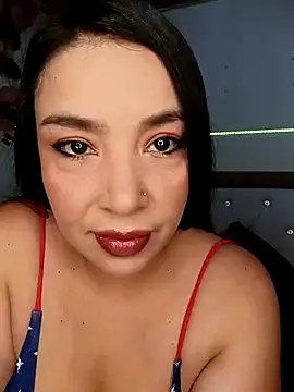 Snapshot of Anahibella chatting on October 2025 11:33:01 PM Anahibella online show from October 2025 11:33:01 PM