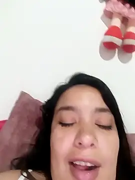 Anahibella online show from December 2025 05:09:01 PM