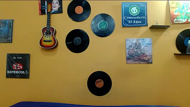 skinnyverus18 online show from January 2026 07:08:02 PM