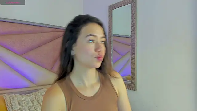 SaraWagner  online show from April 2026 12:25:02 AM