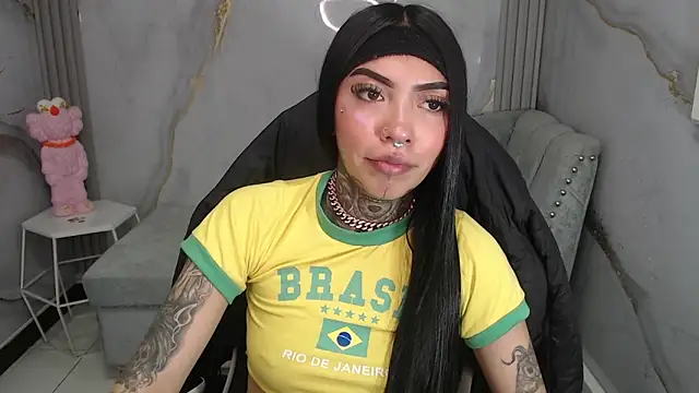 Ashley Blum v online show from December 2025 08:24:02 PM