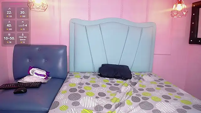 danna7cute online show from November 2025 08:19:01 PM