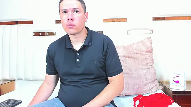 CandyandSteven online show from November 2025 02:55:02 AM