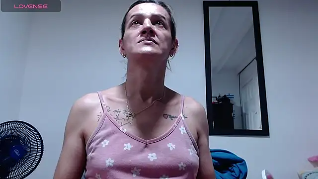 AllysonStonne online show from October 2025 10:53:02 PM