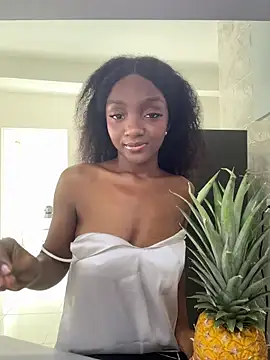 Keirahartz online show from February 2026 02:48:01 PM