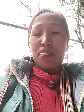 cute love00 online show from February 2026 01:54:01 AM