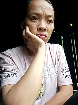 mayhang00 online show from October 2025 05:41:02 AM