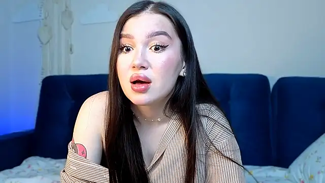 LexeeLuv online show from February 2026 03:43:01 AM