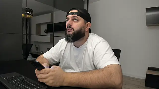 DravenPeak online show from October 2025 03:29:02 AM