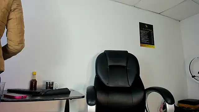 Aisha hotts777 online show from November 2025 03:53:02 AM