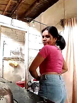 Extrahot10 online show from October 2025 02:53:01 AM