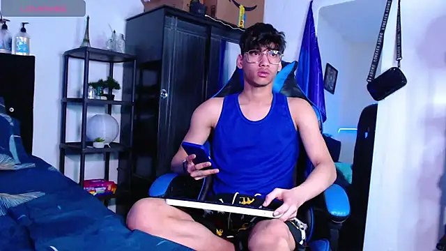 Gael Jones online show from October 2025 02:15:02 PM