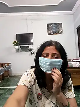 BITEXBABYlove online show from October 2025 04:30:02 PM