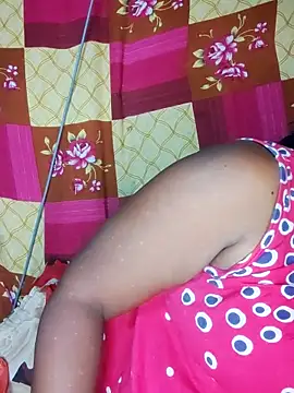 Hot-Show2 online show from October 2025 04:18:01 PM