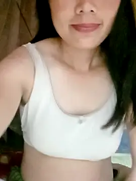 Snapshot of LyyChac chatting on September 2025 07:24:02 PM LyyChac online show from September 2025 07:24:02 PM