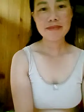 Snapshot of LyyChac chatting on September 2025 02:12:02 AM LyyChac online show from September 2025 02:12:02 AM