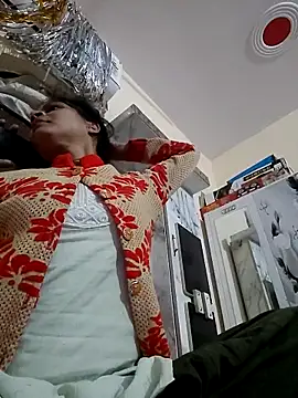 Snapshot of Sonam_dhakad chatting on February 2026 01:37:01 AM Sonam dhakad online show from February 2026 01:37:01 AM