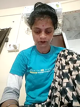 Snapshot of Sonam_dhakad chatting on February 2026 11:23:01 PM Sonam dhakad online show from February 2026 11:23:01 PM