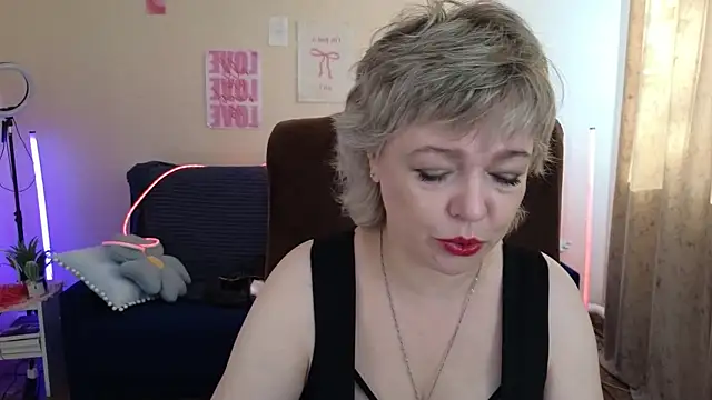 Snapshot of Rosette_Pricky chatting on June 2026 02:44:02 PM Rosette Pricky online show from June 2026 02:44:02 PM