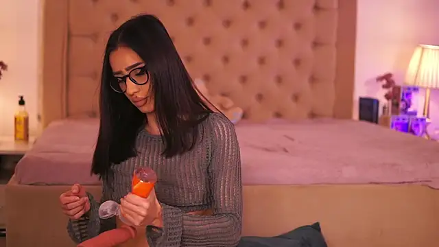 ChloeObril online show from April 2026 04:09:02 AM