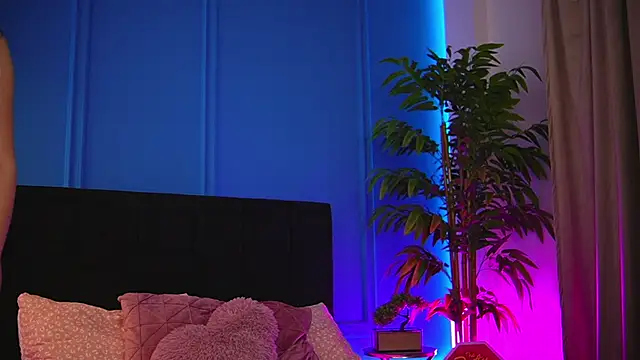 alexxisrae online show from November 2025 04:11:01 AM