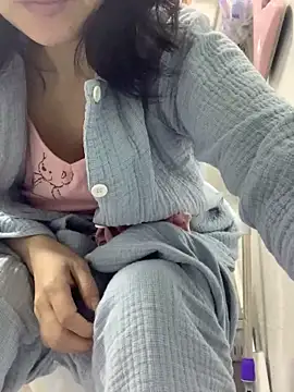 Snapshot of cgooh-611 chatting on October 2025 12:11:01 AM cgooh-611 online show from October 2025 12:11:01 AM