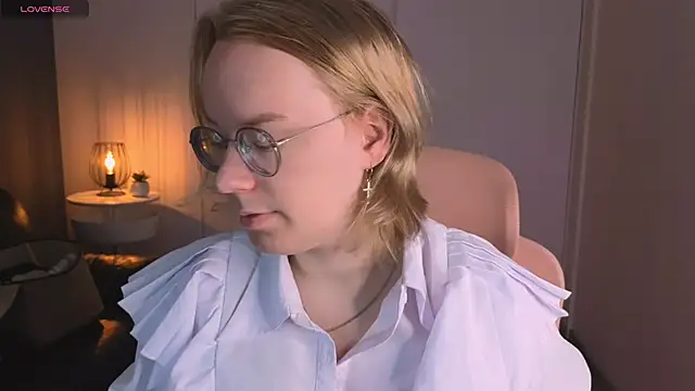 Amanda Butlerr online show from June 2026 01:28:02 PM