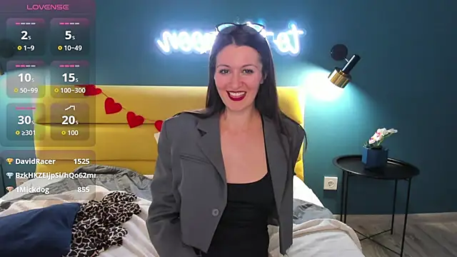 Joan Nelson online show from March 2026 07:15:01 AM