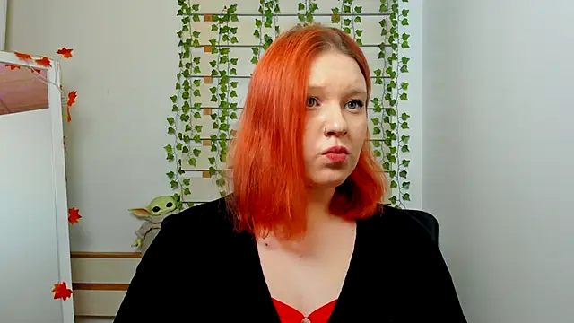 ScarletVixen  online show from October 2025 06:19:02 PM