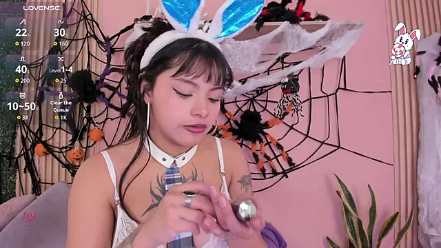 Mia zafir online show from October 2025 03:30:01 AM