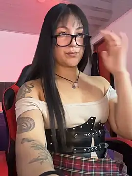 lilitth777 online show from November 2025 10:57:02 PM