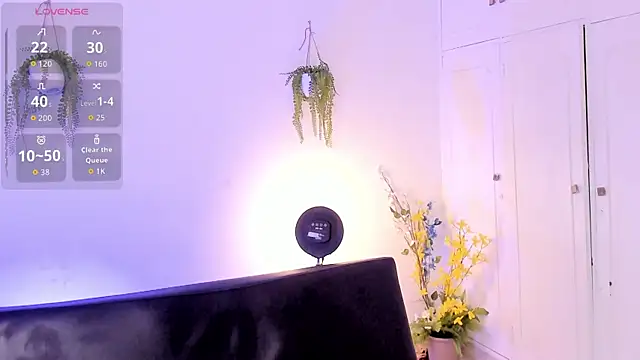 Snapshot of zarek_lux chatting on May 2026 05:19:01 PM zarek lux online show from May 2026 05:19:01 PM