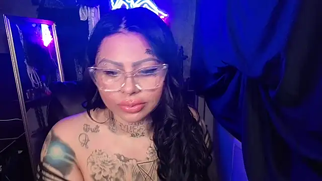 chicanachic13 online show from February 2026 08:54:01 AM