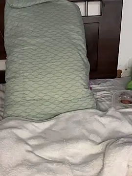 mily 09 online show from November 2025 03:25:02 PM