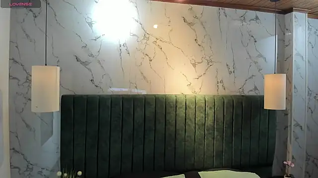 AustinJones  online show from October 2025 07:58:02 PM